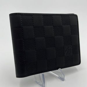 Authentic Louis Vuitton Multiple Wallet in Damier Infini Leather - MINT